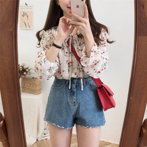 Sweet Gentle Flare Sleeve Floral Blouse Shirt