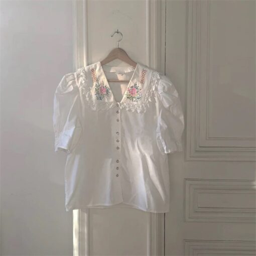 White Embroidery Flowers Collar Loose Blouse Shirt